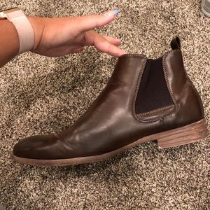 Brown leather Chelsea boots